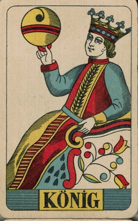 Jasskarte Schellen-König: sitzender König mit Krone hält eine Schelle in der erhobenen Hand
