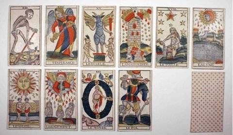 Zehn Karten eines Tarot de Marseille von Franz Bernhard Schaer samt Kartenrückseite